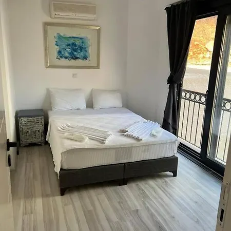 Apartment Ozy / Andifli Kas