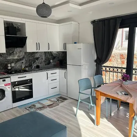 Ozy / Andifli Apartment *